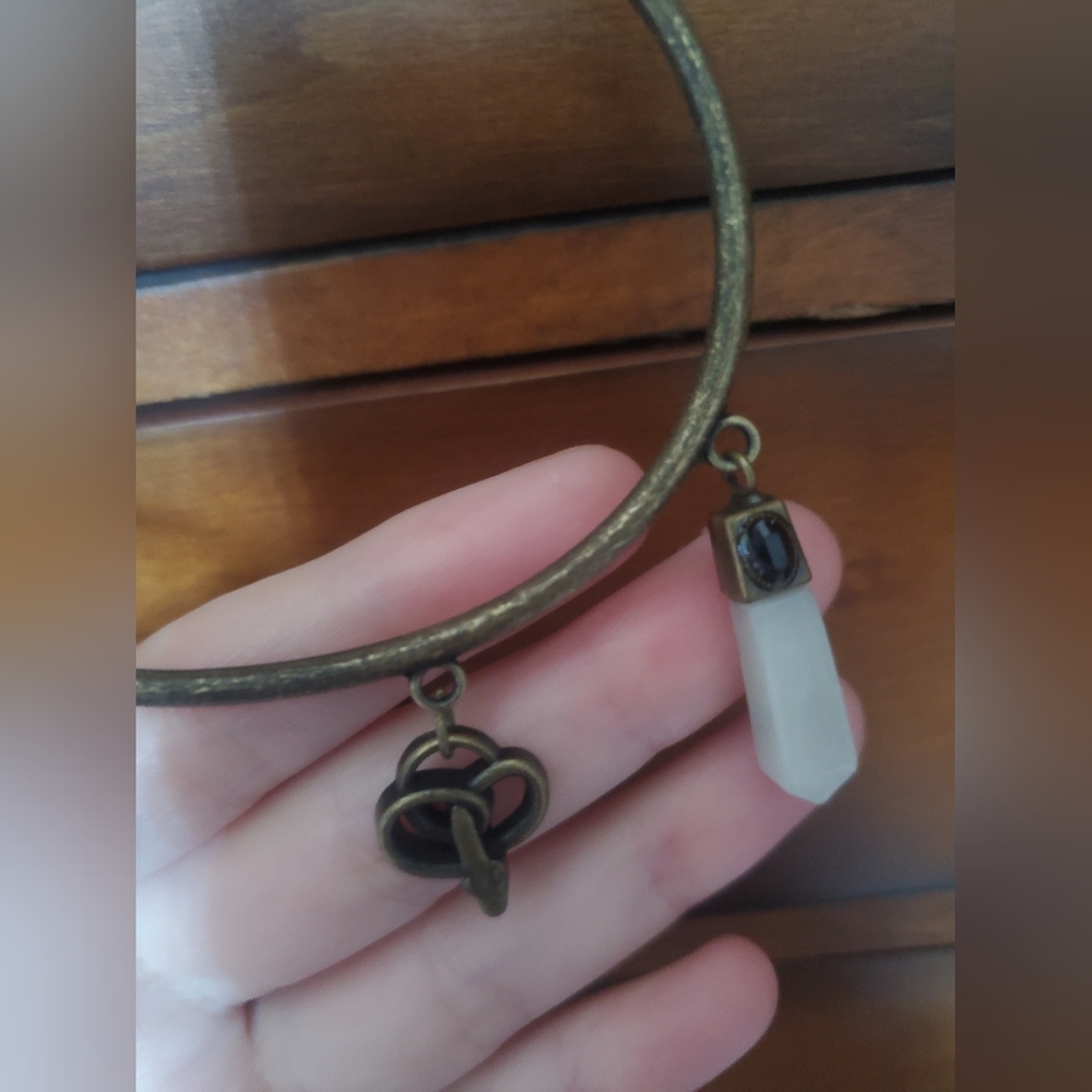 Winifred Sanderson Charm Bracelet - Picture 3 of 3